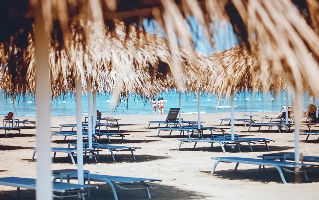 Sea Breeze Hotel Nardaran Bagian luar foto